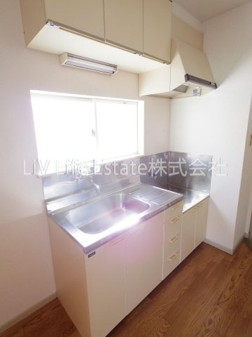 小平市鈴木町２丁目のアパートのキッチン
