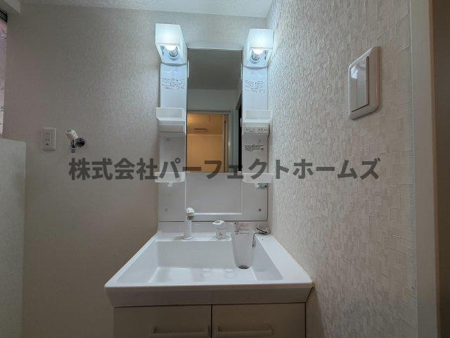八坂町テラスハウスの独立洗面台|独立洗面化粧台付き