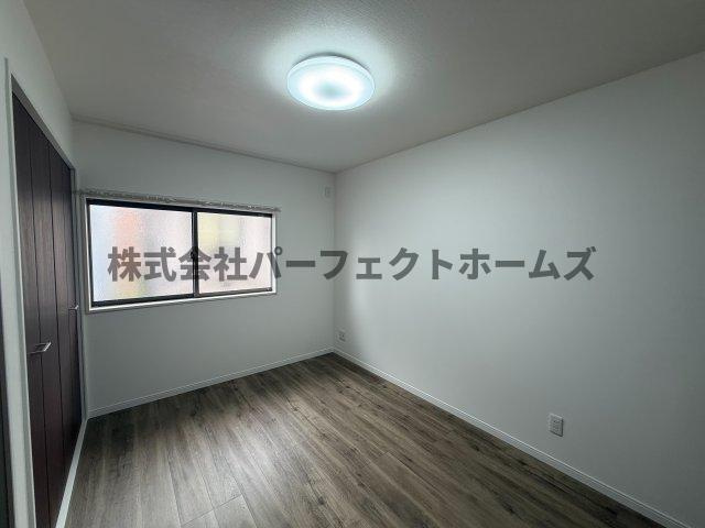 八坂町テラスハウスの洋室|スタンダードな洋室です
