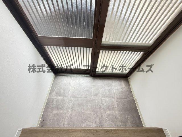 八坂町テラスハウスの玄関|玄関です