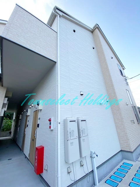 藤沢市花の木のアパートのエントランス