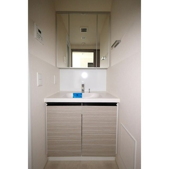 【洗面所】Ａｕｇｕｓｔａ　Ｒｅｓｉｄｅｎｃe新中野