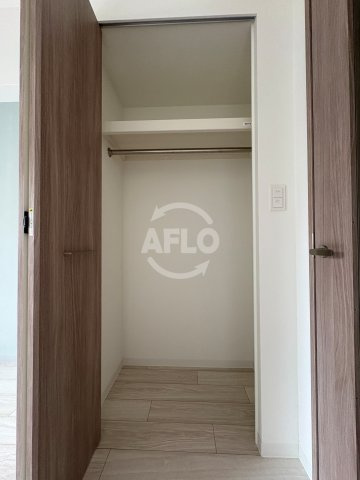 プレサンス難波デヴァンテの収納|プレサンス難波デヴァンテ　クローゼット