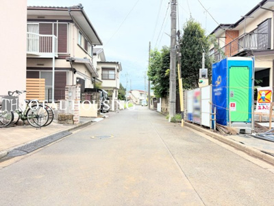 【前面道路含む現地写真】 | 国分寺市西恋ヶ窪4丁目　新築戸建　全1棟