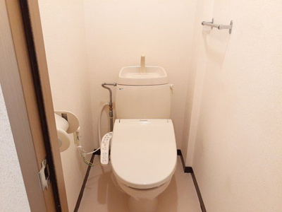 【トイレ】 | リナージュハイム | コンパクトで使いやすいトイレです