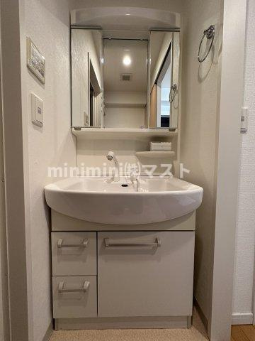 アリス・マナーガーデン谷町の洗面所|他号室類似間取り参考写真