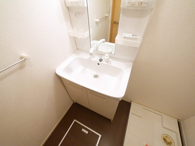 グレイス新の洗面所