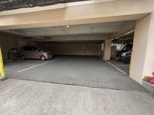 グランコート加古川南4階　の駐車場|駐車場