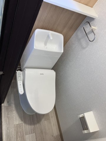 城南町貸家のトイレ