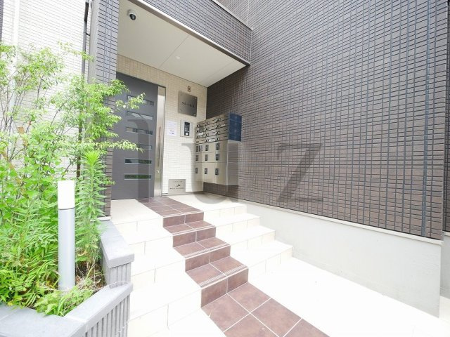 クレールKのエントランス