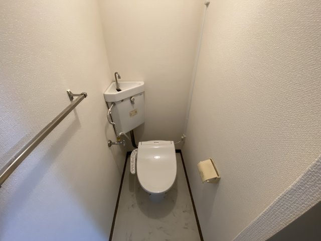 フォーサイト紫R・View terraceのトイレ|ゆったりとした空間のトイレです