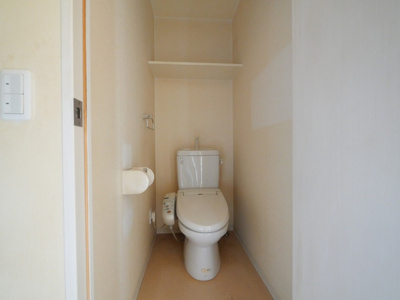 【トイレ】 | フィオレ・レジデンス出島海岸通 | 落ち着いた色調のトイレです