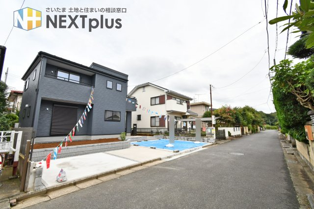 蓮田市椿山第10　全1棟の前面道路含む現地写真