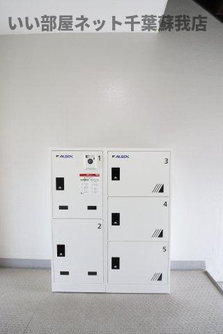 アーバンヒルズのエントランス|宅配ボックスがあると、自分の時間を有効活用できますね！
