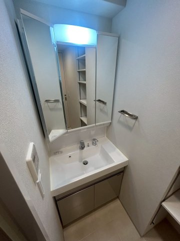 J.GRAN　Court京町堀の洗面所