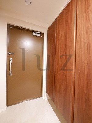 スプランディッド新横浜の玄関