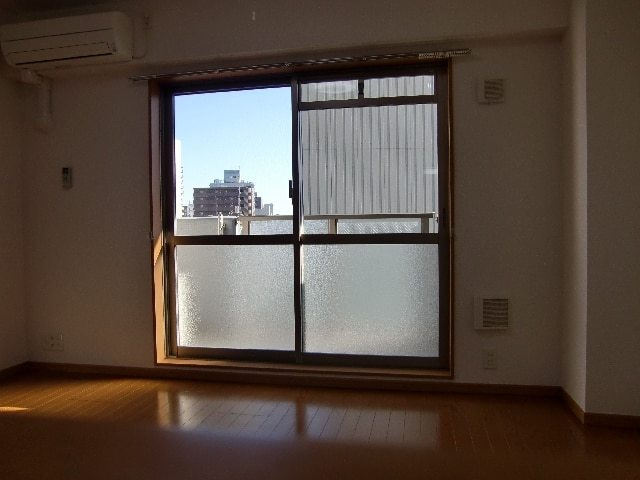 メルヴェーユの寝室|エアコン完備です