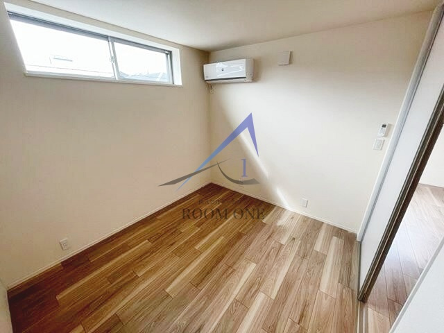 ムーンライト　コントラバスの寝室|寝室です。