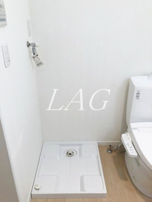 【設備】 | CASA二子新地 | 室内洗濯機置き場です。