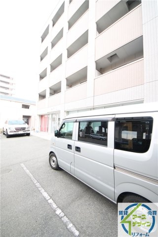 リバーサイド安藤Ⅱの駐車場