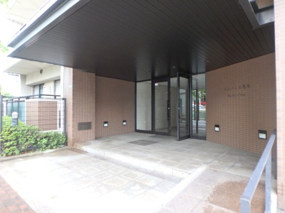 【エントランス】 | ベルパレス高木 | 建物の内部です