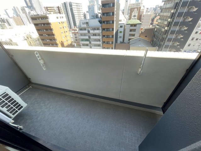 KDXレジデンス難波南のバルコニー