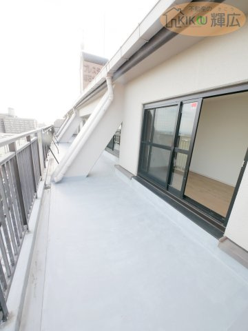 プレステージ明石大久保Ⅳ　10階のバルコニー