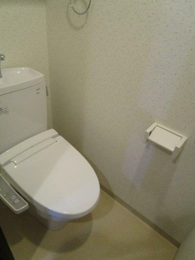 杉並区和田１丁目の賃貸マンションのトイレ