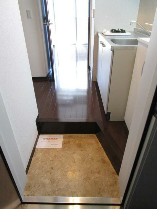 杉並区和田１丁目の賃貸マンションの玄関