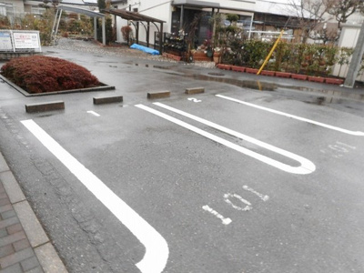 【駐車場】 | コーポサザンウインド | 駐車場完備です