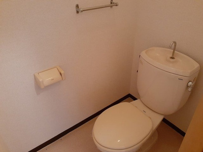 【トイレ】 | エルディム稲和Ｄ | コンパクトで使いやすいトイレです