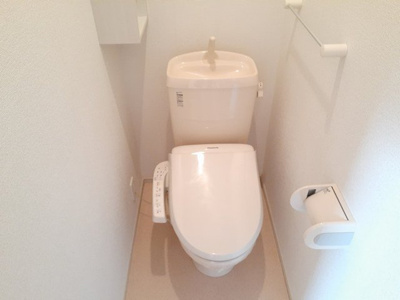 【トイレ】 | ワールドプレイスＥ | ゆったりとした空間のトイレです