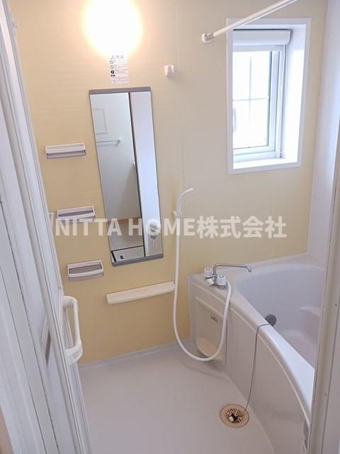 サザンヒルズの浴室|お風呂には窓も付いていますよ～