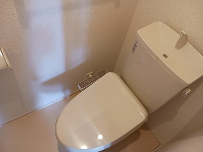 【トイレ】 | サンライズガーデン　Ｄ | トイレもきれいです
