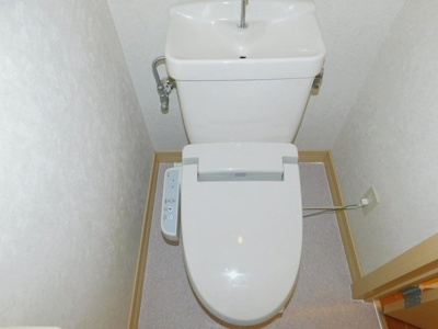 【トイレ】 | ニューエルディム小堀 | ゆったりとした空間のトイレです