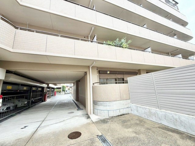 阪神住建グランソフィア長居公園の外観|南面バルコニーですので、洗濯物が良く乾きますね！