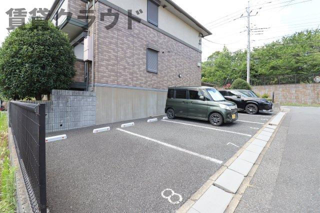 スカイクルーズの駐車場|駐車スペースもあります