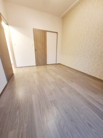 プレジオ西宮北口の洋室|8.4帖
