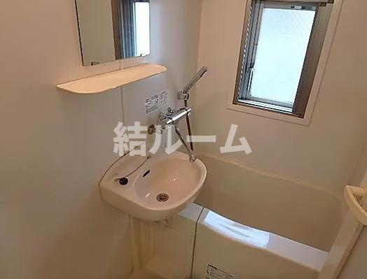 板橋区板橋２丁目の賃貸マンションの浴室