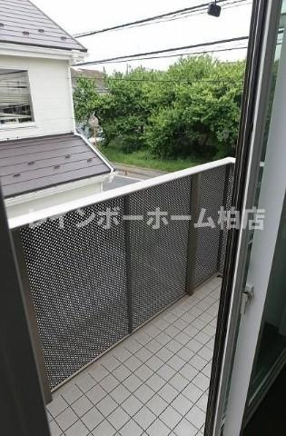 特典：仲介手数料が無料です!!のバルコニー|開放的で明るい空間を演出してくれるバルコニーです