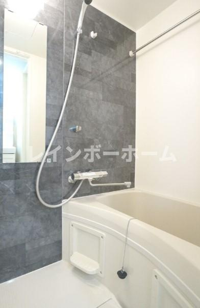 エクセラン北浦和の浴室