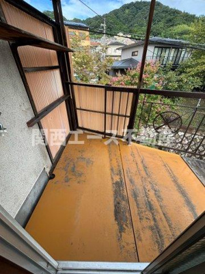 【バルコニー】 | 六万寺町１丁目貸家