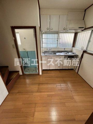 【居間・リビング】 | 六万寺町１丁目貸家