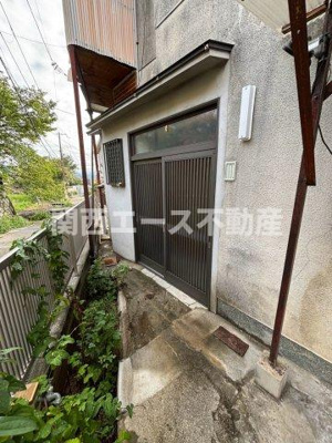 【エントランス】 | 六万寺町１丁目貸家