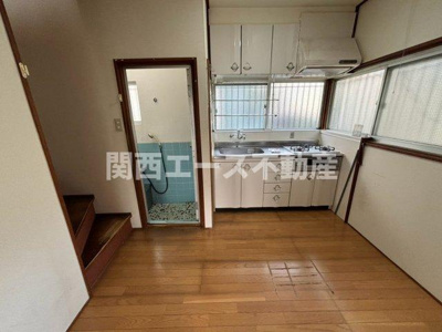  | 六万寺町１丁目貸家
