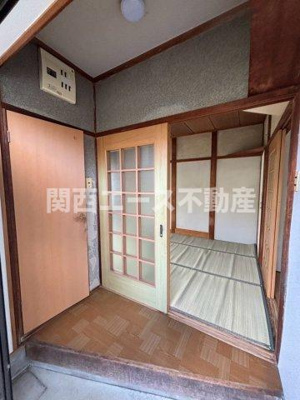 【玄関】 | 六万寺町１丁目貸家