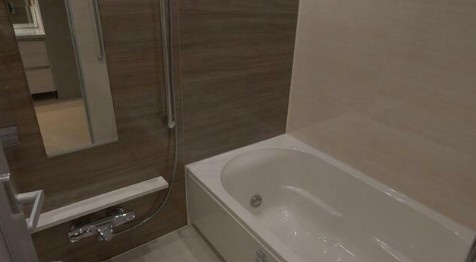 中野区本町４丁目の賃貸マンションの浴室