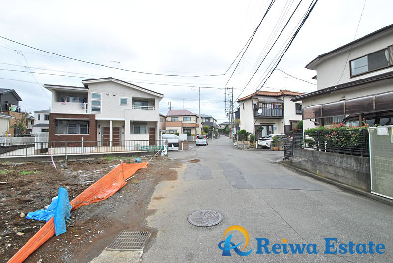 売地　茅ヶ崎市菱沼2丁目の前面道路含む現地写真
