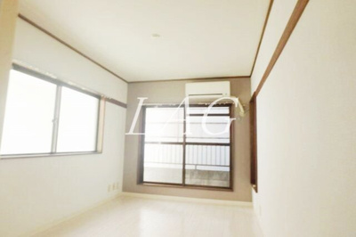 【居間・リビング】 | カスティル渋谷 | 洋室のお部屋です。