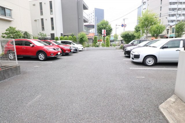 グランメゾンの駐車場